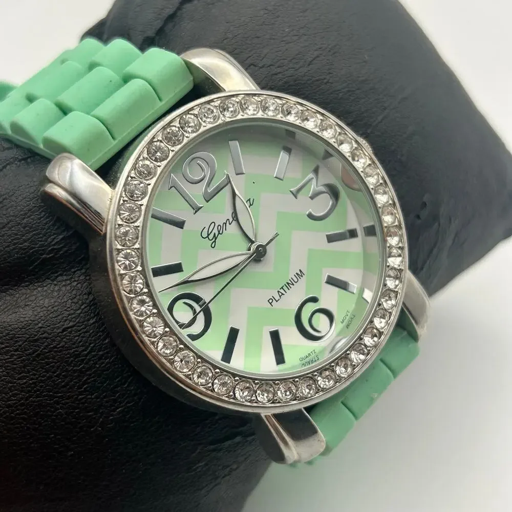 Geneva Platinum Crystal Bezel Green Silicon Band Watch Working New Battery